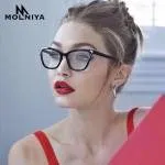 ΓΥΝΑΙΚΕΙΑ
