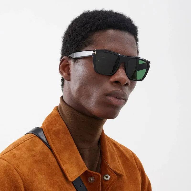 TOM FORD FT1077 53V