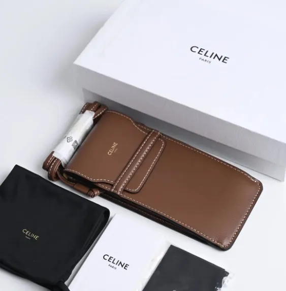 CELINE CL40235U 01A